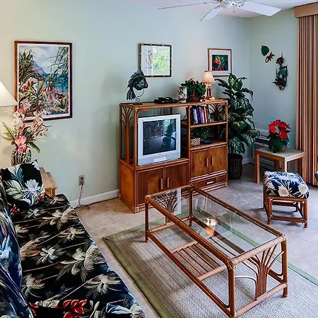 Oceanview Kailua-Kona Condo With Private Balcony!